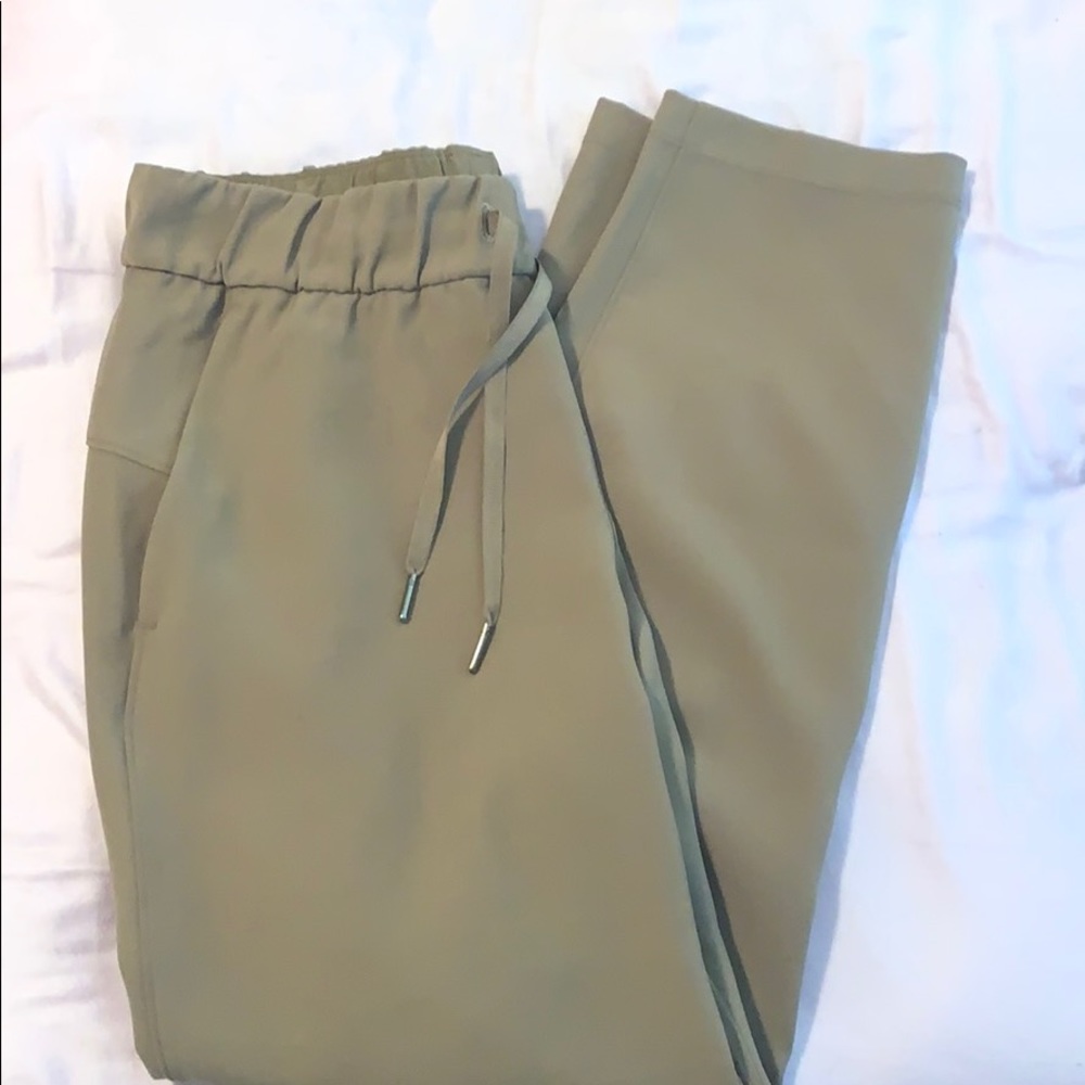 Lululemon On the fly woven pants
